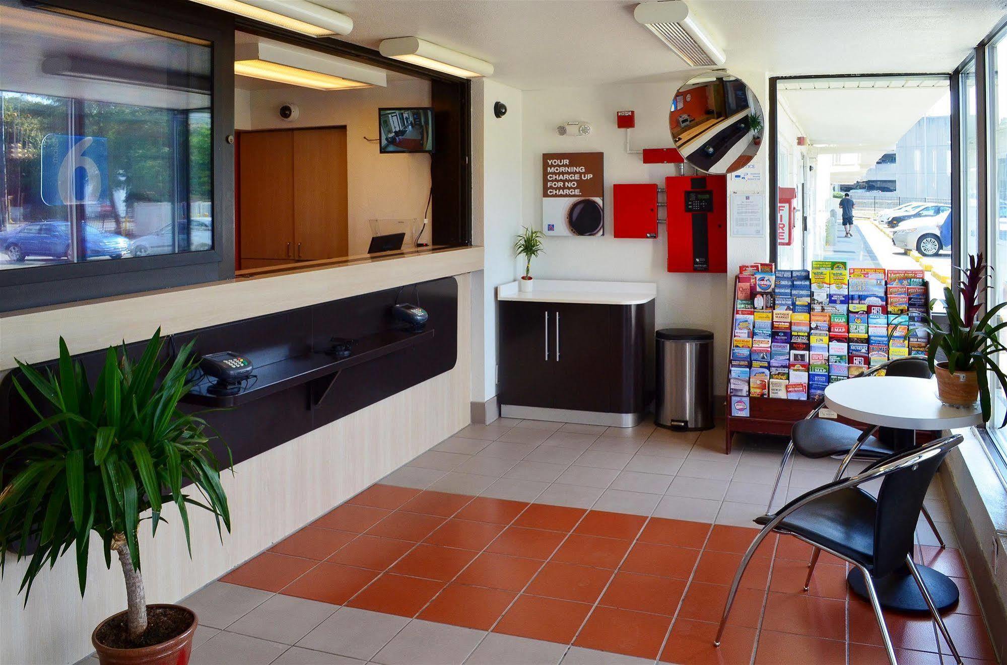 Motel 6 Boston South - Braintree Εξωτερικό φωτογραφία