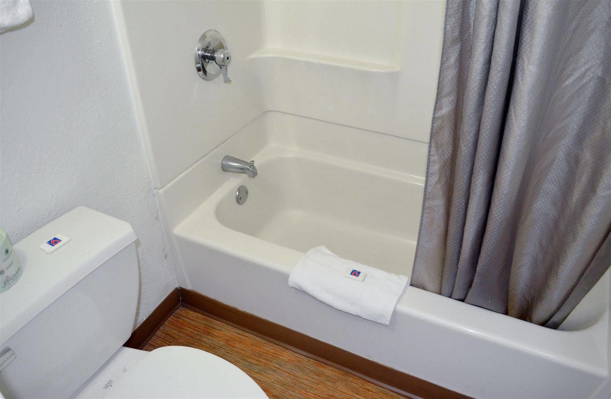 Motel 6 Boston South - Braintree Εξωτερικό φωτογραφία