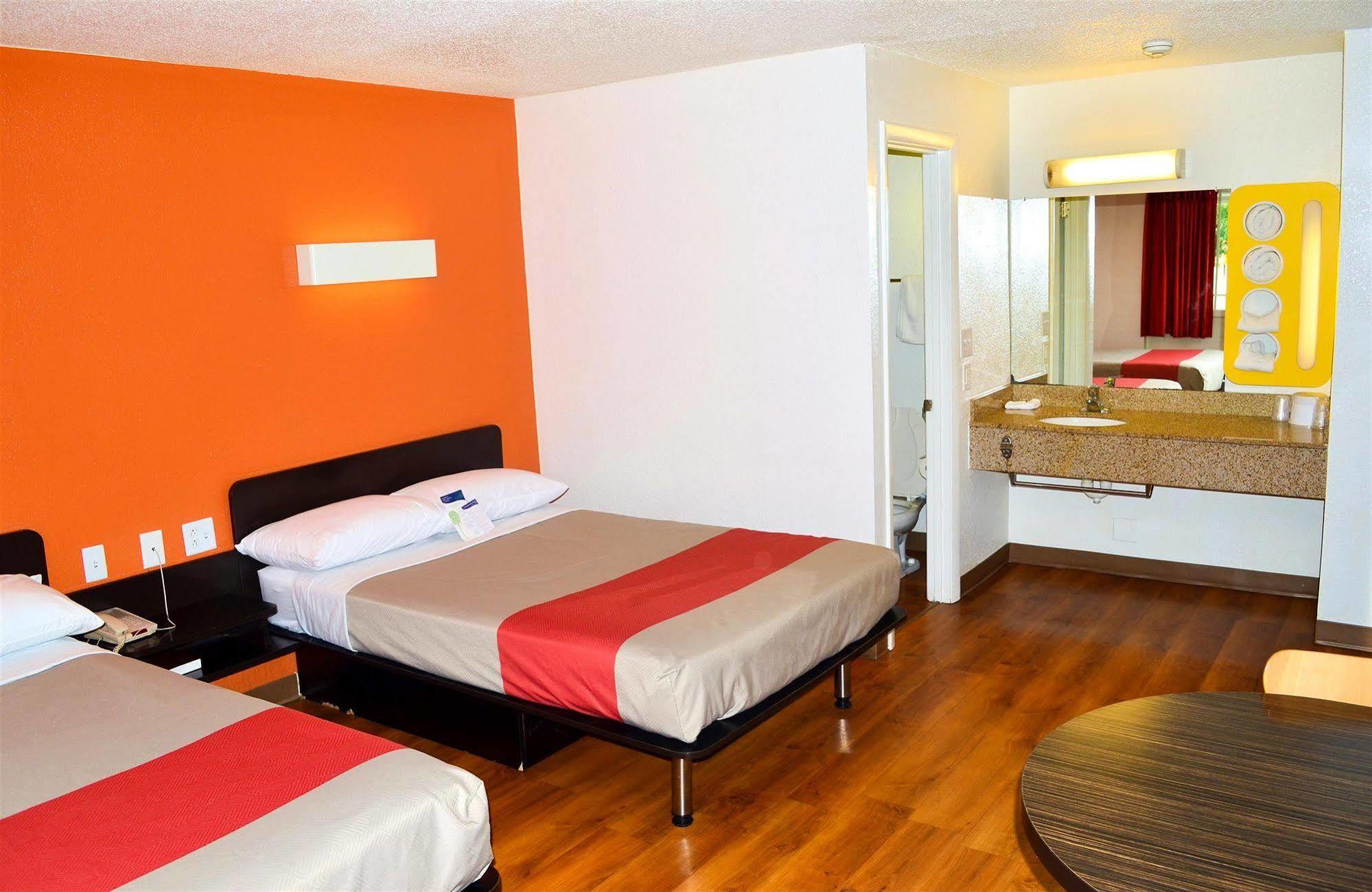 Motel 6 Boston South - Braintree Εξωτερικό φωτογραφία